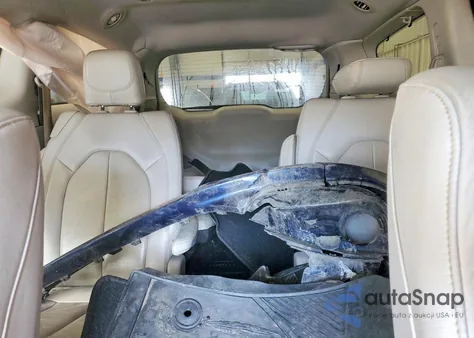 2020 Chrysler Pacifica Touring L Plus z USA, uszkodzony, nr VIN 2C4RC1EG1LR104825